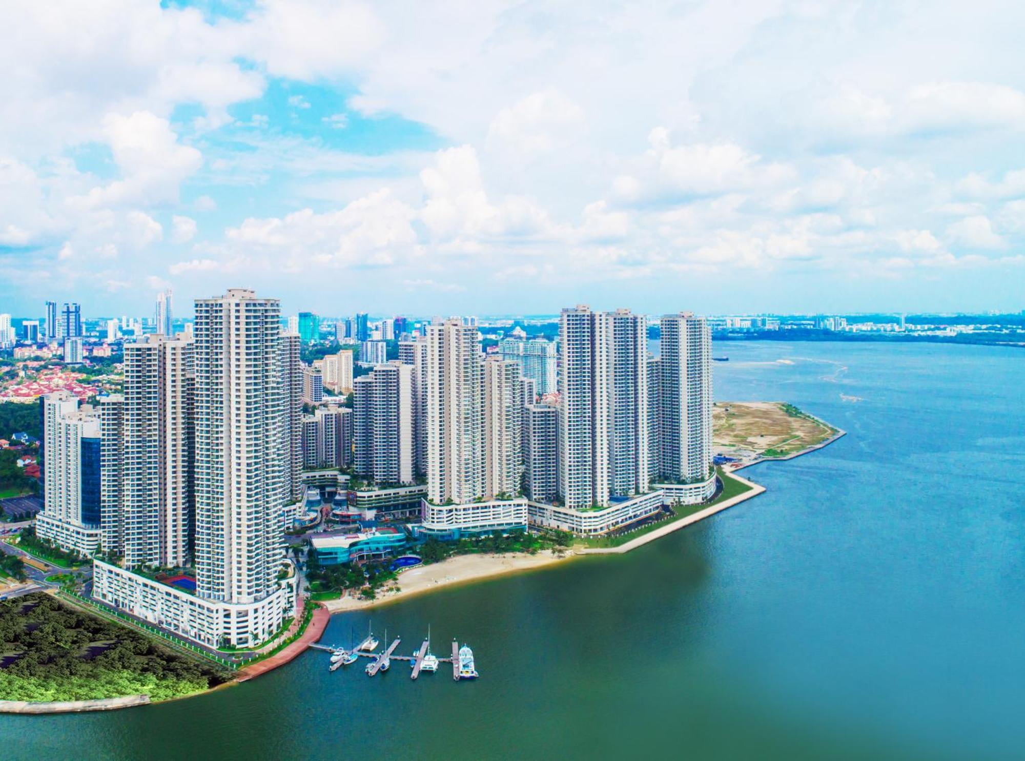 조호르 바루 Country Garden Danga Bay By Lions Bay 아파트 외부 사진